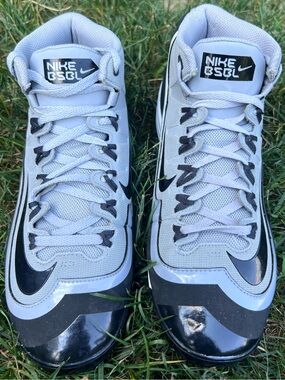 Like New! Men’s NIKE HUARACHE 2K FILTH PRO Mid High Performance Cleats Sz. 8
